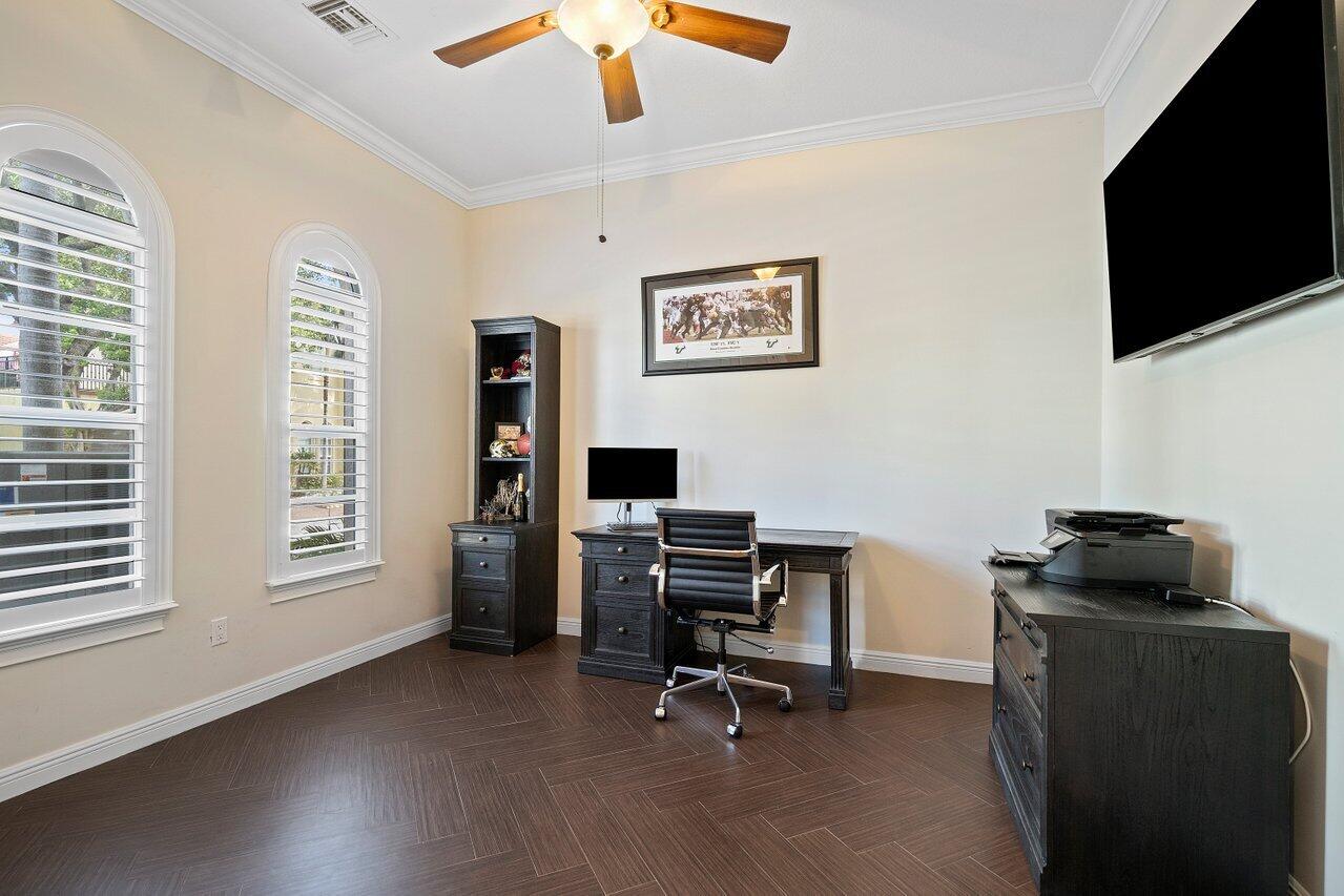 53 Via Floresta Drive Boca Raton, FL 33487 - Photo 4 of 30 53 Via Floresta, Boca Raton