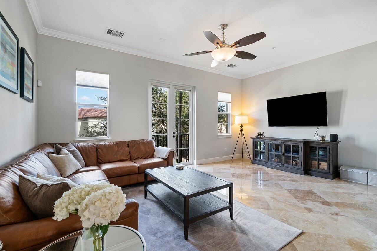 53 Via Floresta Drive Boca Raton, FL 33487 - Photo 10 of 30 53 Via Floresta, Boca Raton