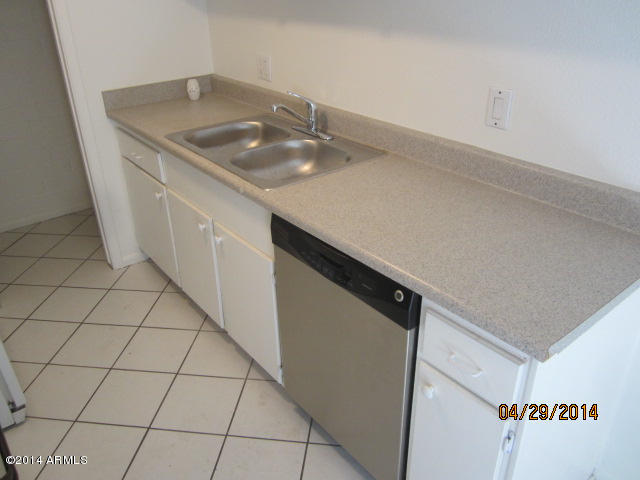 948 South Alma School Road, Unit 110 Mesa, AZ 85210 - Photo 8 of 13 IMG_8217
