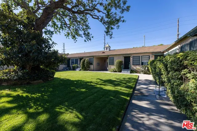 $1,900 | 1940 South Robertson Boulevard, Unit 9, Los Angeles, CA 90034