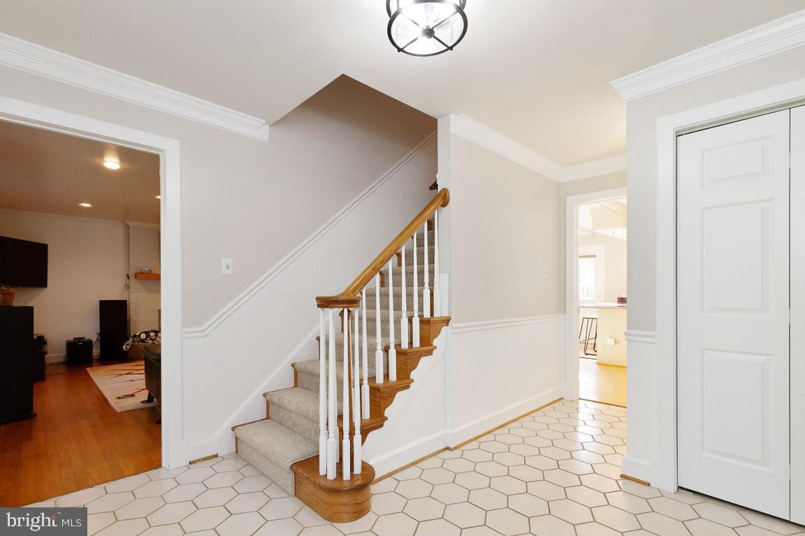 2803 Rifle Ridge Road Oakton, VA 22124 - Photo 8 of 77