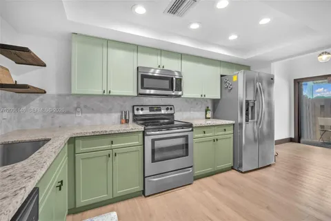 $400,000 | 4171 Southwest 85th Avenue, Davie, FL 33328