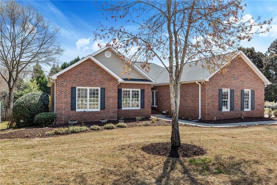 106 Engram Lane Anderson, SC 29621 - Photo 1 of 27 Front of Home