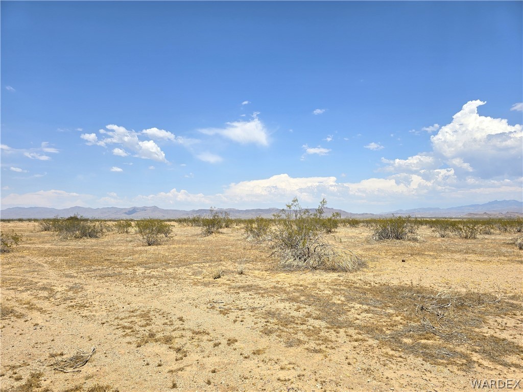 3366 Alamo Road Golden Valley, AZ 86413 - Photo 1 of 26 Lot