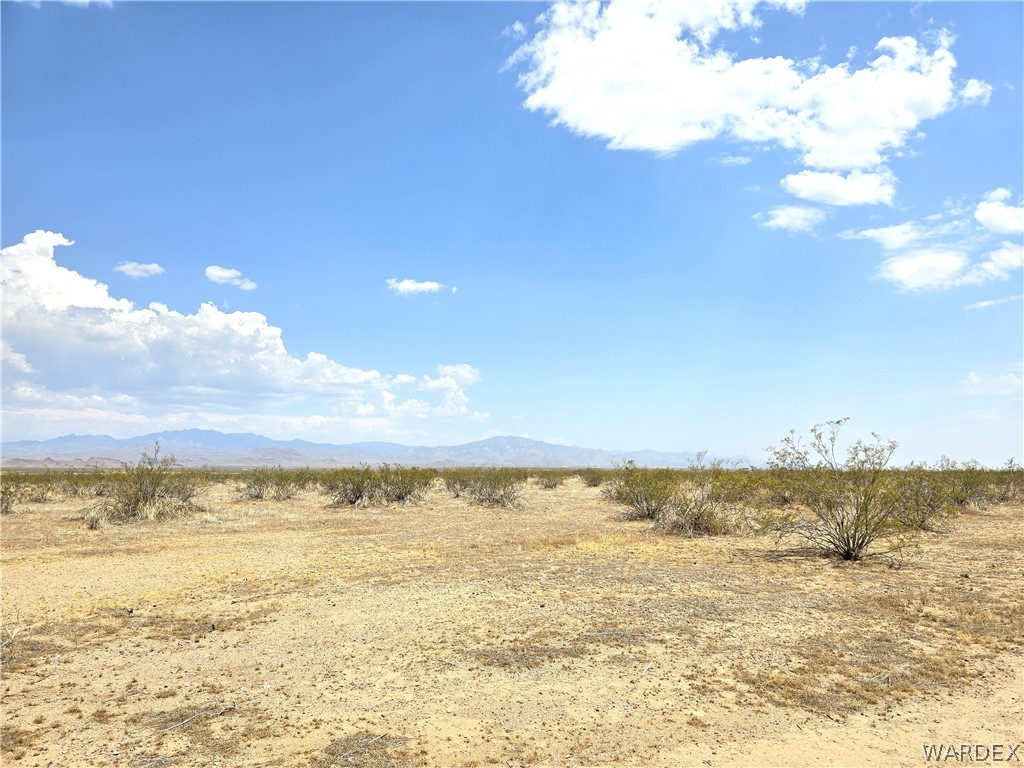 3366 Alamo Road Golden Valley, AZ 86413 - Photo 4 of 26 Lot
