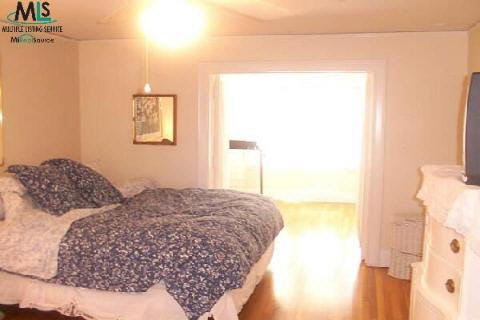 57 Colonial Road Grosse Pointe, MI 48236 - Photo 6 of 9 854211-5.JPG