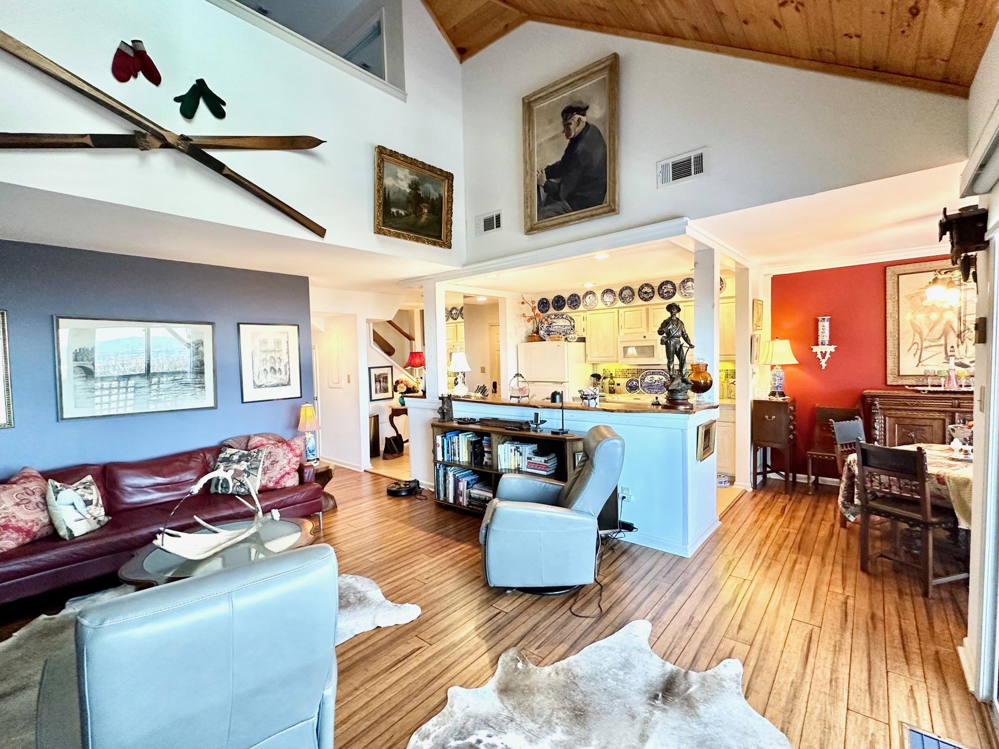 3206 North Ridge Wintergreen, VA 22967 - Photo 7 of 41 a living room with furniture and kitchen view