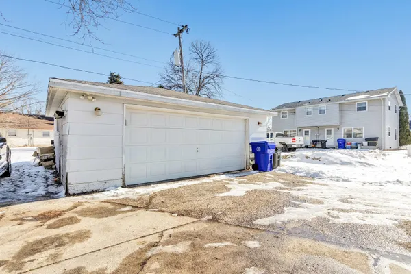 $319,900 | 708 North Fernmeadow Drive, Appleton, WI 54915