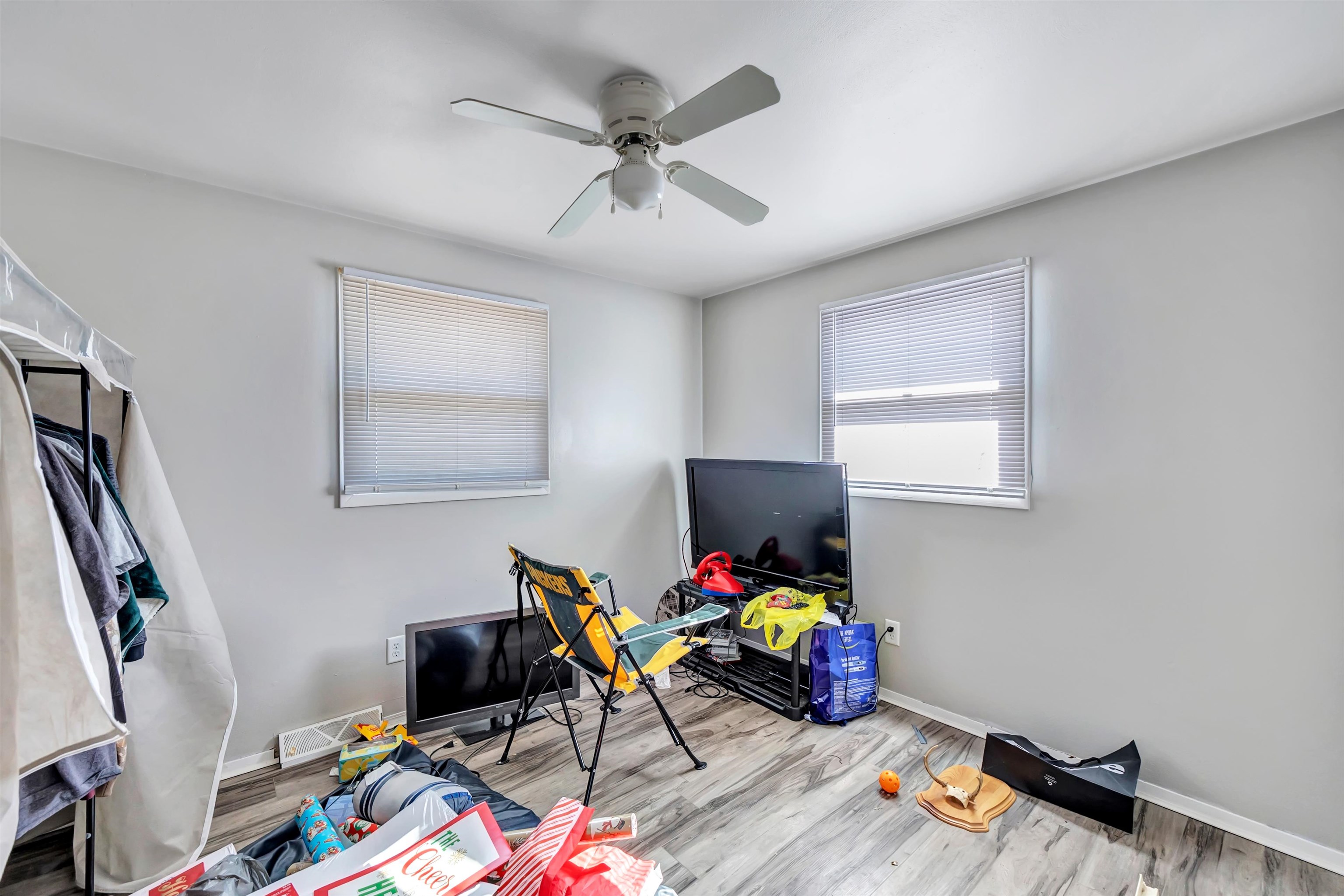 708 North Fernmeadow Drive Appleton, WI 54915 - Photo 4 of 25