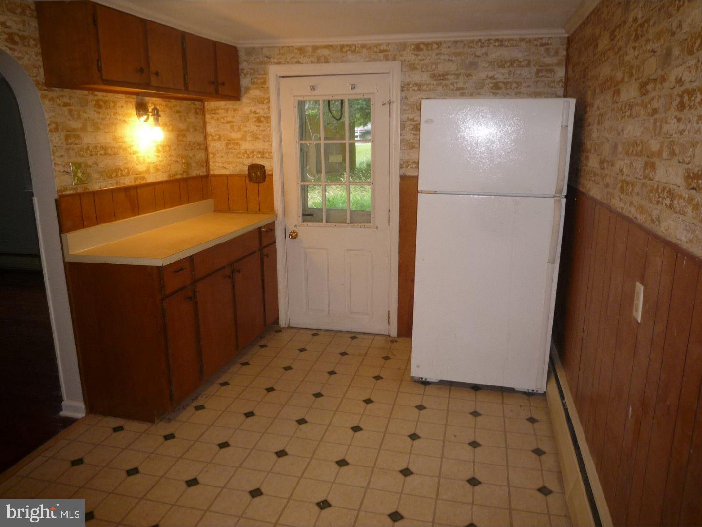 3077 Pricetown Road Temple, PA 19560 - Photo 4 of 11 Gallery Image 4