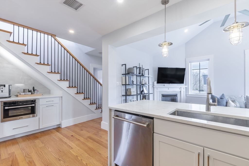 55 Alpine Street, Unit 2 Boston, MA 02119 - Photo 13 of 42