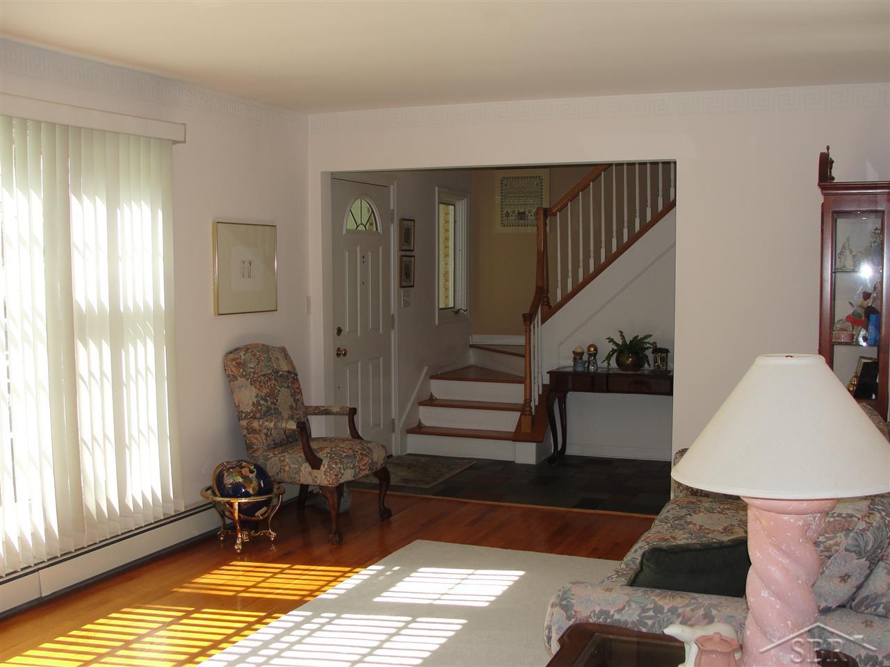 671 Stoneham Road Saginaw, MI 48638 - Photo 9 of 49 Gallery Image 9