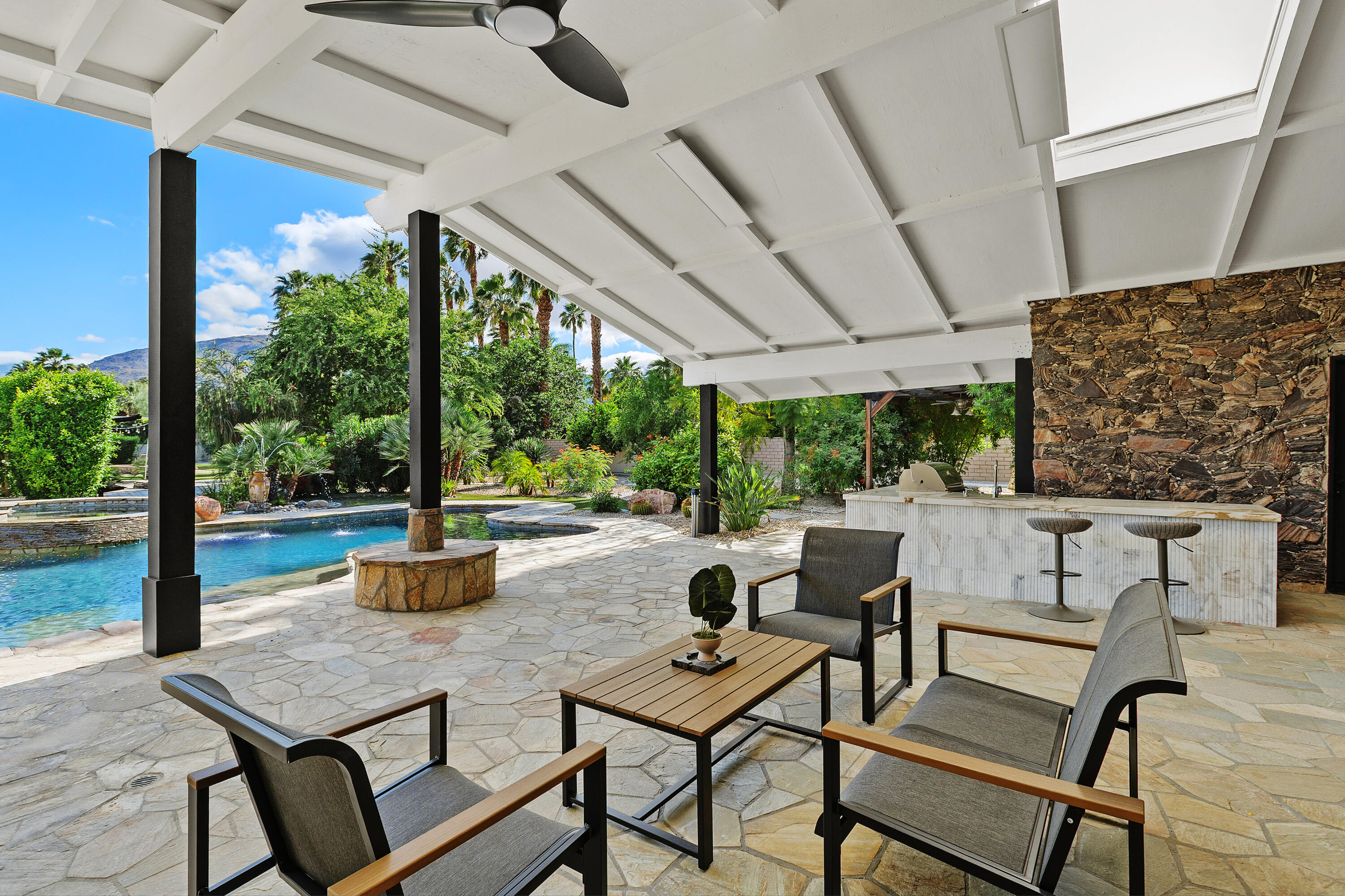 72114 Follansbee Road Rancho Mirage, CA 92270 - Photo 18 of 66 65_12065762_EI-185237-305