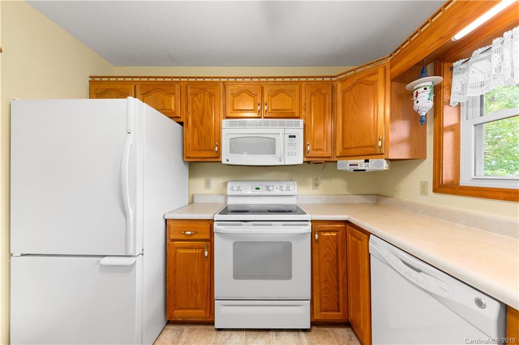 246 Violet Ridge Waynesville, NC 28785 - Photo 14 of 29 Gallery Image 14