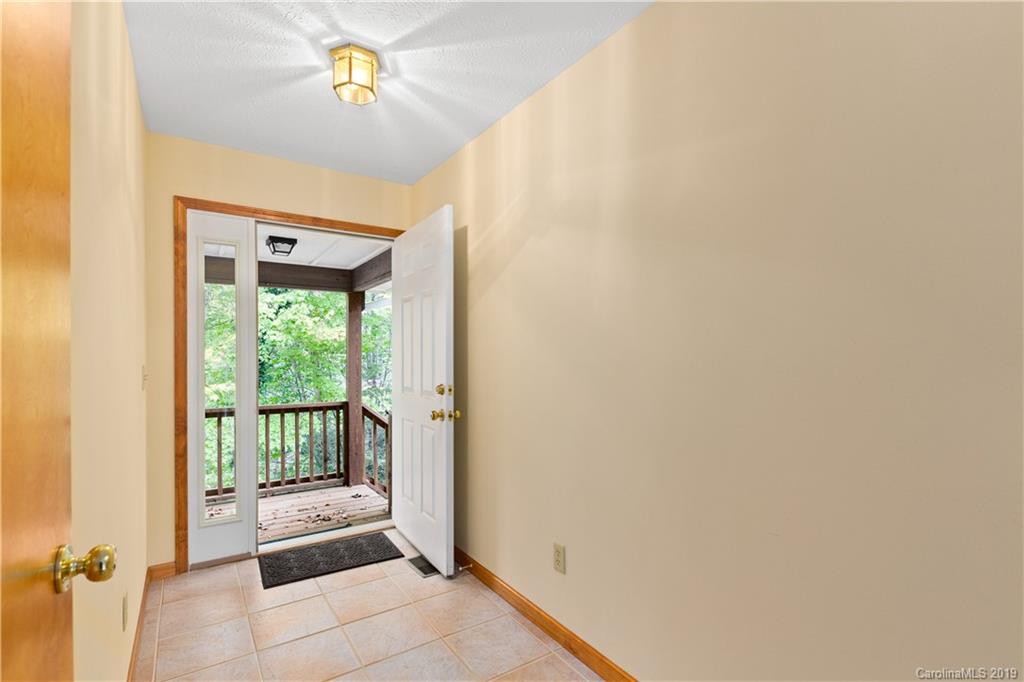 246 Violet Ridge Waynesville, NC 28785 - Photo 15 of 29 Gallery Image 15