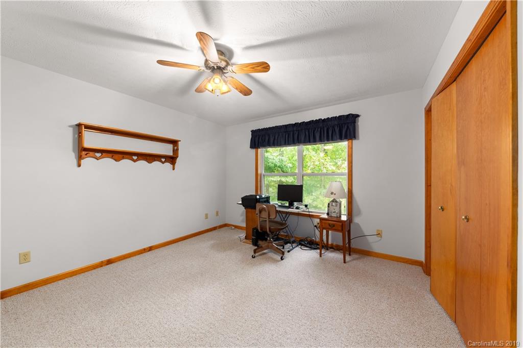 246 Violet Ridge Waynesville, NC 28785 - Photo 17 of 29 Gallery Image 17