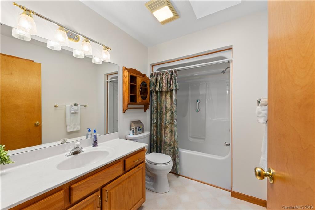 246 Violet Ridge Waynesville, NC 28785 - Photo 18 of 29 Gallery Image 18