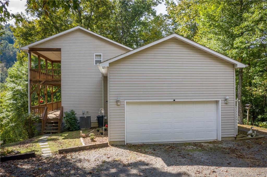 246 Violet Ridge Waynesville, NC 28785 - Photo 3 of 29 Gallery Image 3