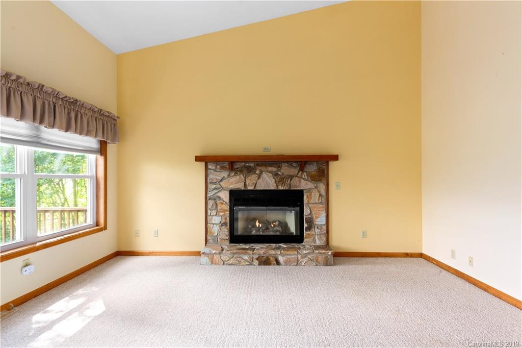 246 Violet Ridge Waynesville, NC 28785 - Photo 8 of 29 Gallery Image 8