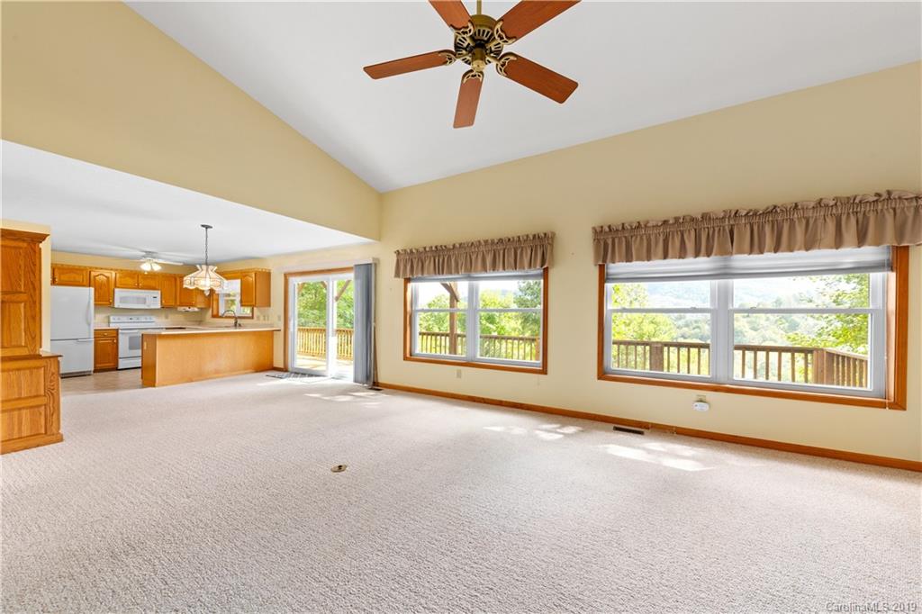246 Violet Ridge Waynesville, NC 28785 - Photo 9 of 29 Gallery Image 9