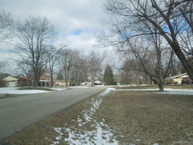 5971 Burnham Road Bloomfield Hills, MI 48302 - Photo 14 of 16 lk 125.jpg