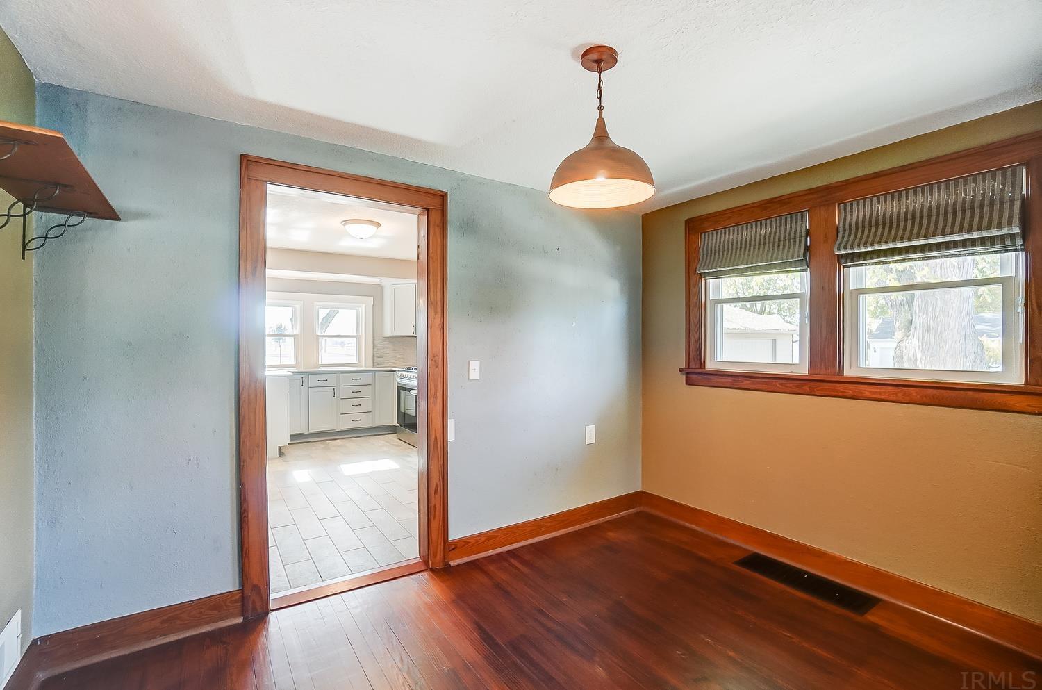 10306 Hosler Road Leo, IN 46765 - Photo 7 of 36