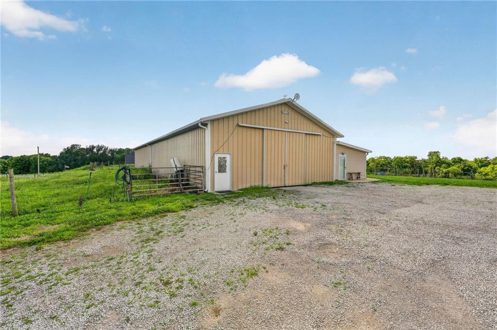 8300 State Rte 92 Platte City, MO 64079 - Photo 2 of 31