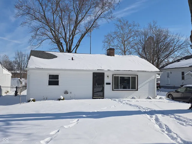 $165,000 | 131 Howard Street, Greenfield, IN 46140