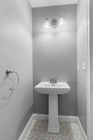 $589,900 | 93 Providence Street, Unit B, Mendon, MA 01756