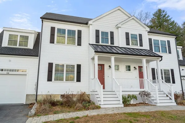 $589,900 | 93 Providence Street, Unit B, Mendon, MA 01756