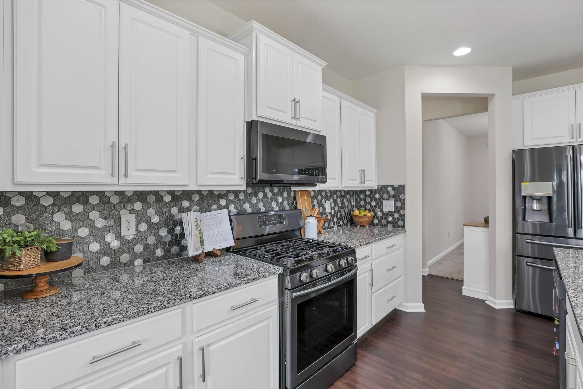 694 Eagle Walk Road Delaware, OH 43015 - Photo 13 of 64 26-web-or-mls-G02A8574