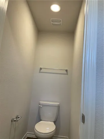 $2,295 | 165 Andesite Trail, Liberty Hill, TX 78642