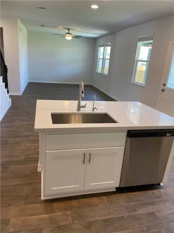 $2,295 | 165 Andesite Trail, Liberty Hill, TX 78642