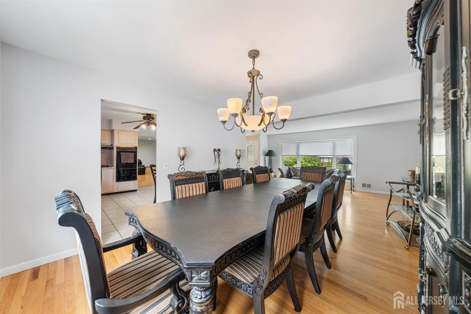 127 South Cliff Road Colonia, NJ 07067 - Photo 11 of 40