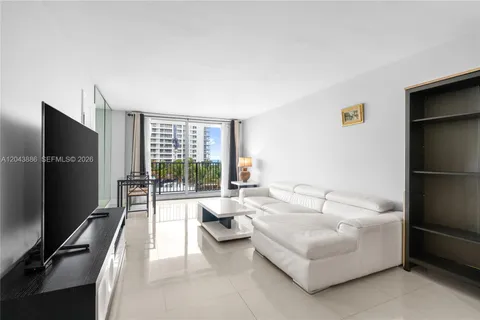 $665,000 | 9273 Collins Avenue, Unit 408, Surfside, FL 33154