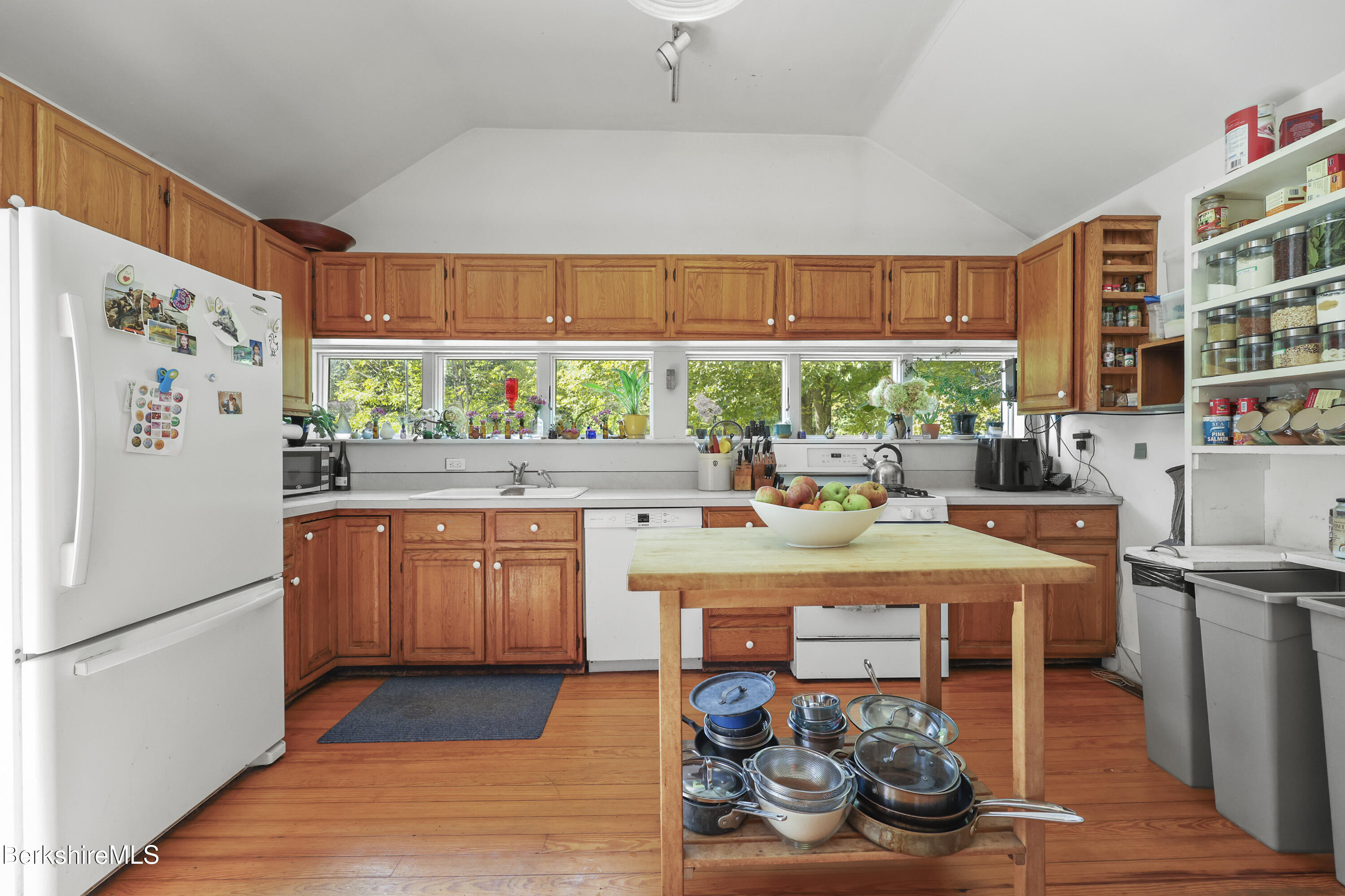 276 Great Barrington Road West Stockbridge, MA 01236 - Photo 5 of 73 65 Kitchen
