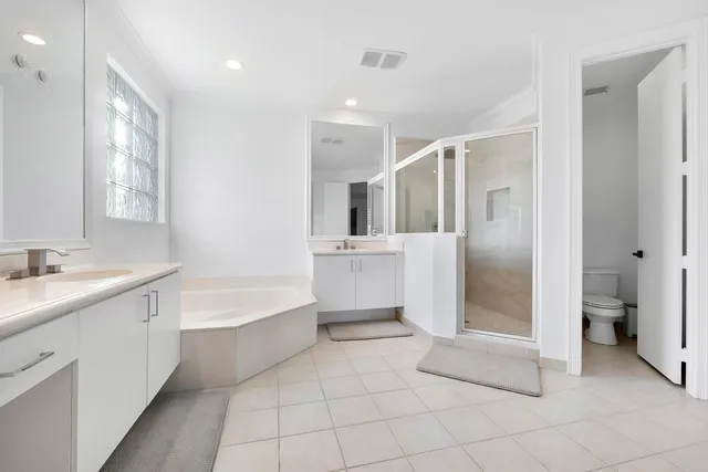 $1,299,000 | 5081 Northwest 120th Avenue, Coral Springs, FL 33076