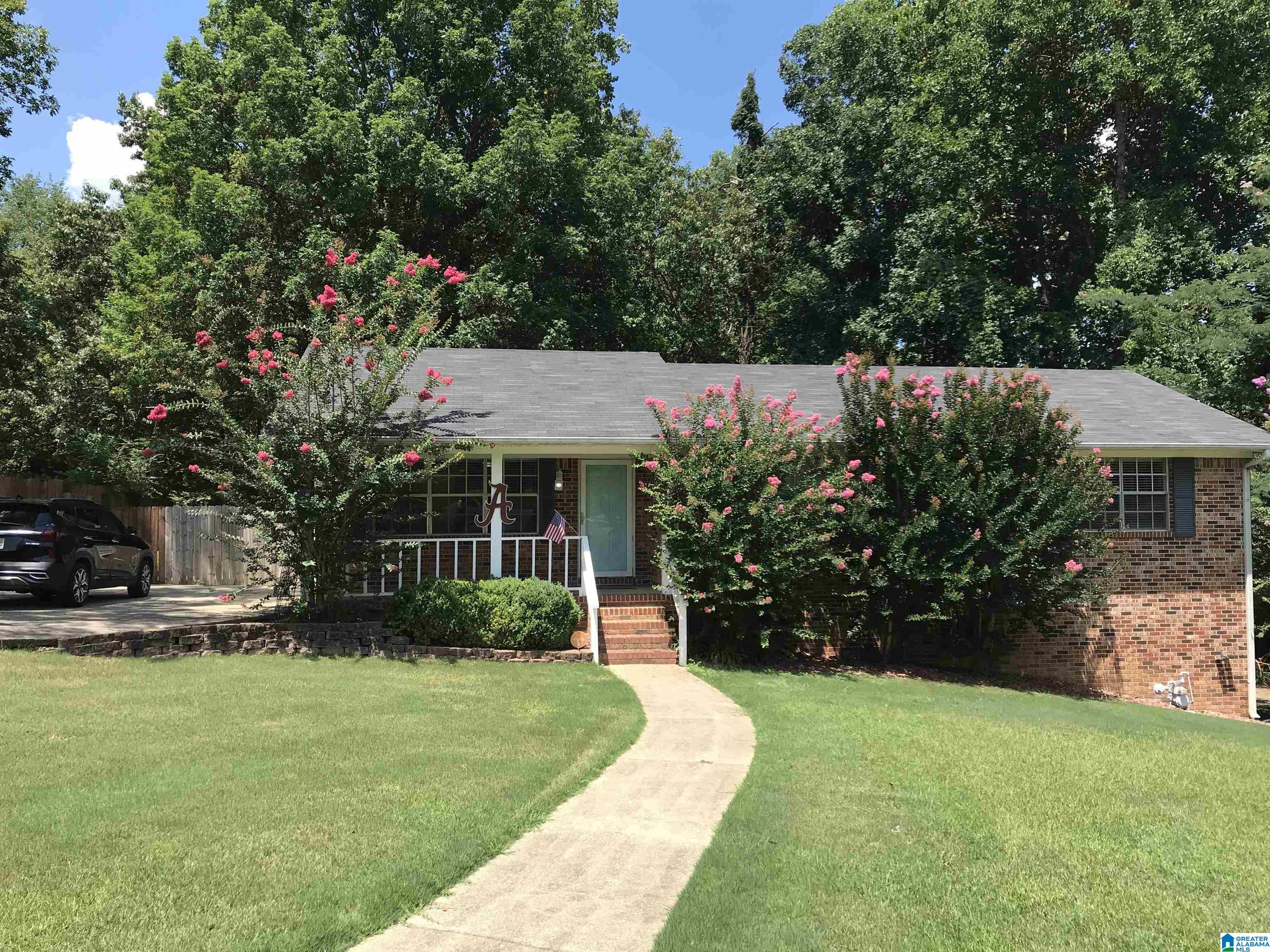 1722 Gardenridge Road Gardendale, AL 35071 - Photo 1 of 38