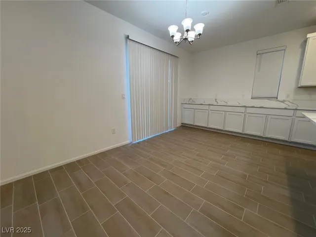 $2,450 | 7470 South Pioneer Way, Las Vegas, NV 89113