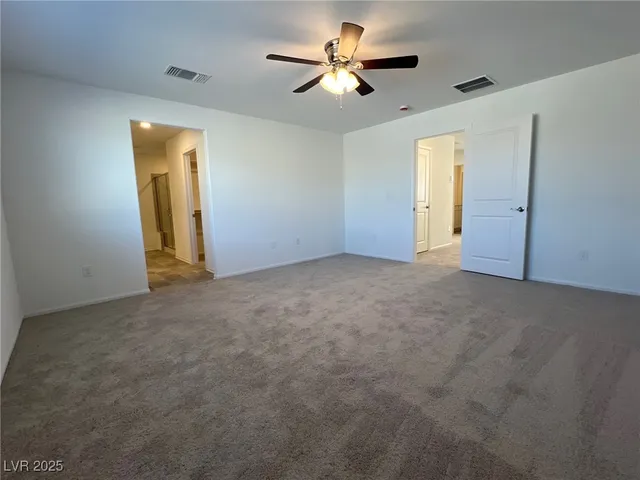 $2,450 | 7470 South Pioneer Way, Las Vegas, NV 89113