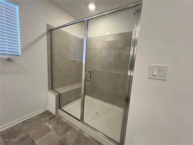 $2,450 | 7470 South Pioneer Way, Las Vegas, NV 89113