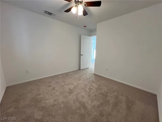 $2,450 | 7470 South Pioneer Way, Las Vegas, NV 89113