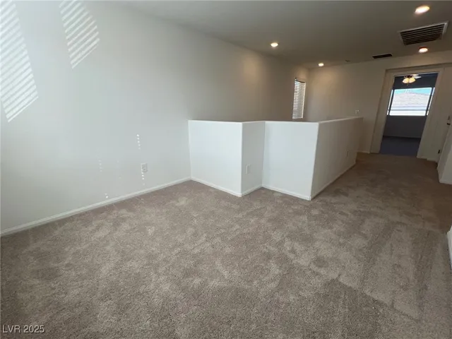 $2,450 | 7470 South Pioneer Way, Las Vegas, NV 89113