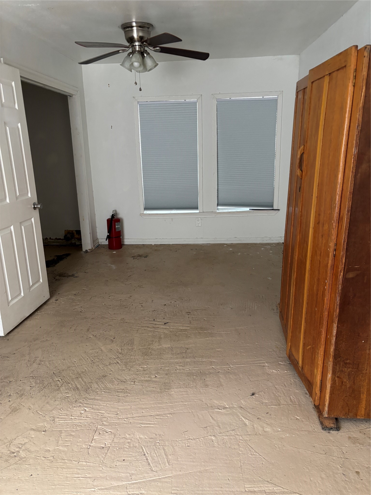828 North Chenango Street Angleton, TX 77515 - Photo 7 of 17