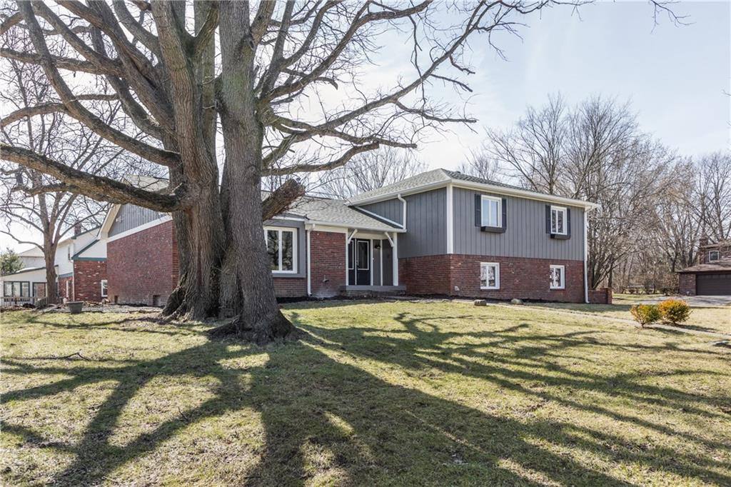 1917 Brewster Road Indianapolis, IN 46260 - Photo 25 of 39 Gallery Image 25