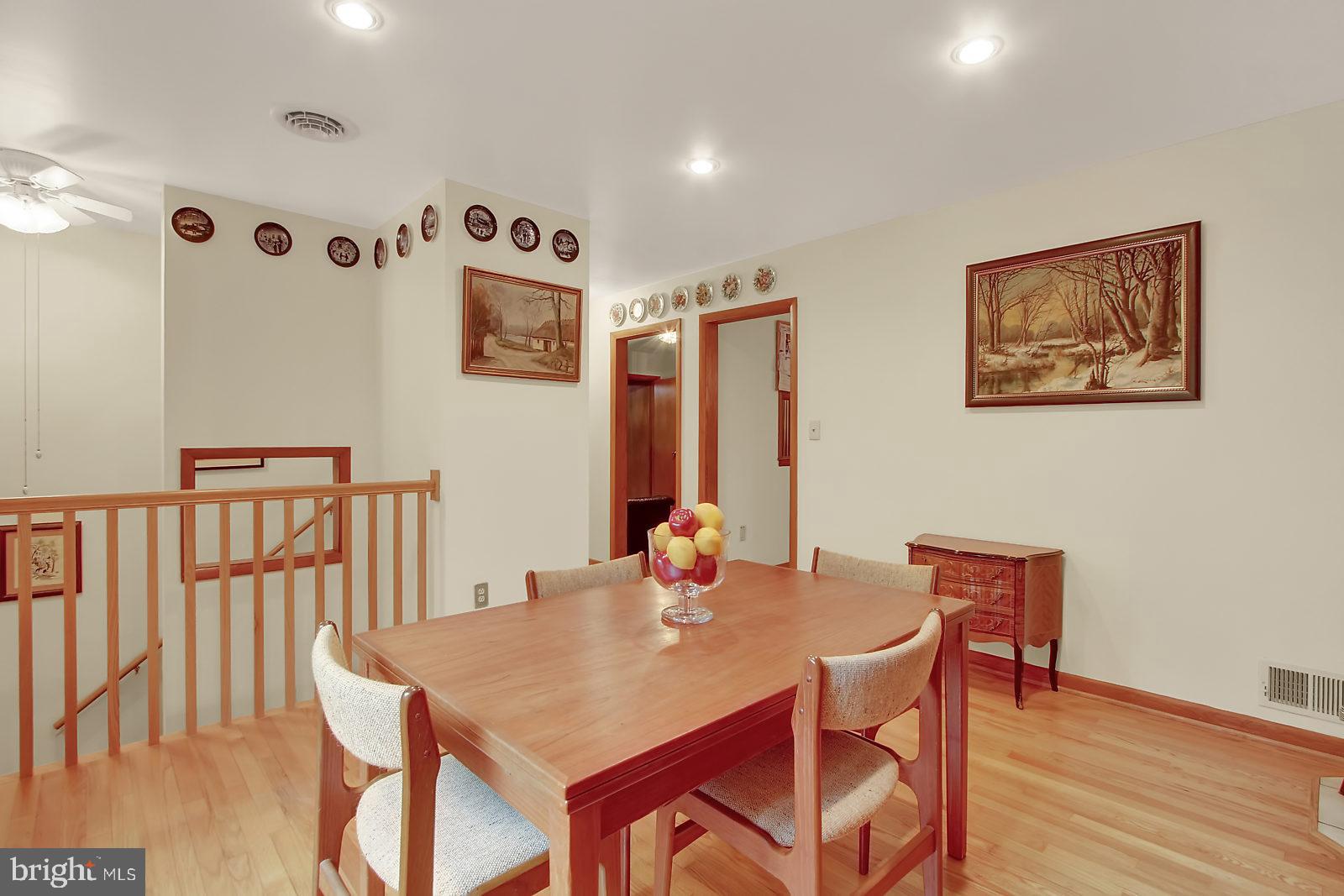 5004 Roller Road Manchester, MD 21102 - Photo 3 of 30 Dining Room