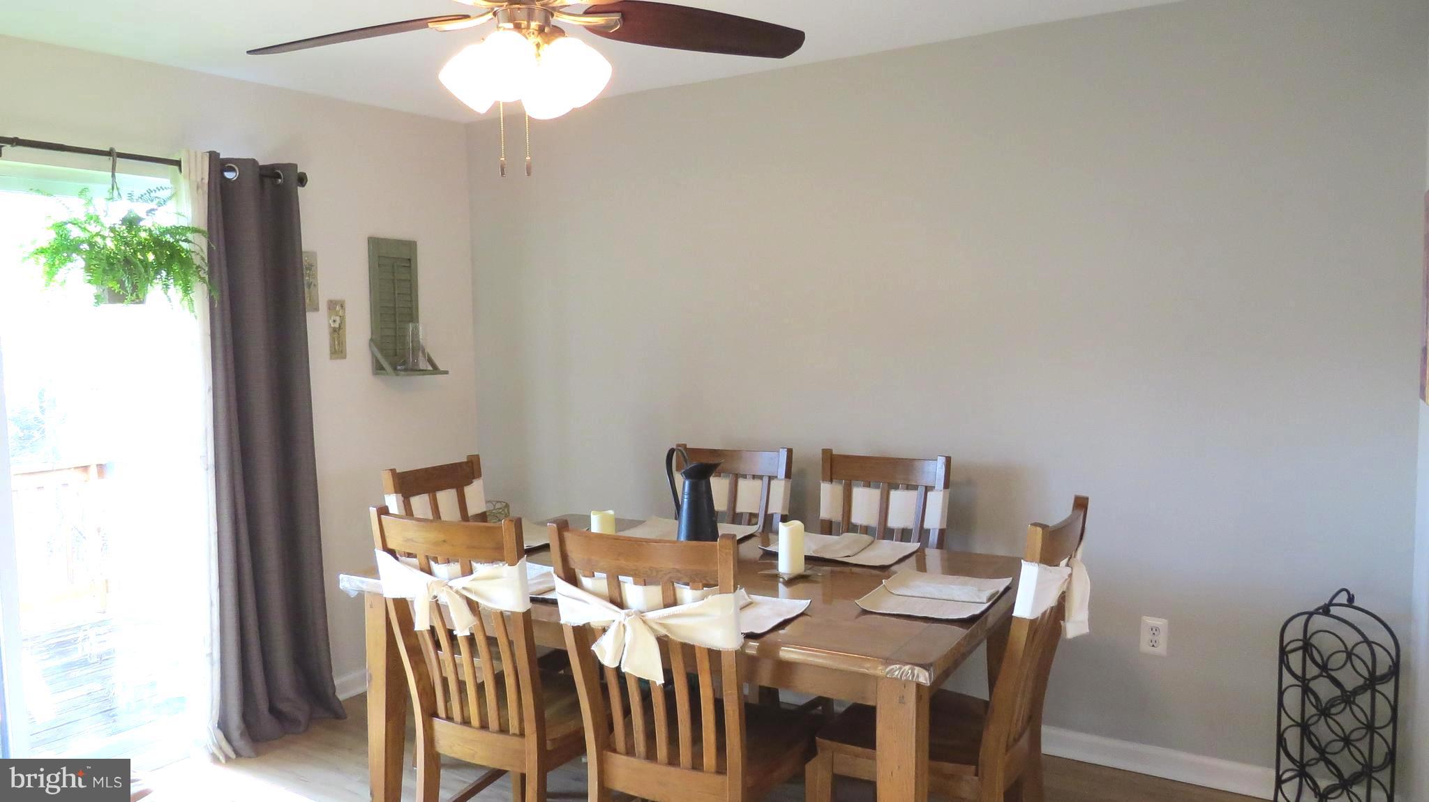 64 Helmsman Court Baltimore, MD 21221 - Photo 10 of 30 Dinning room