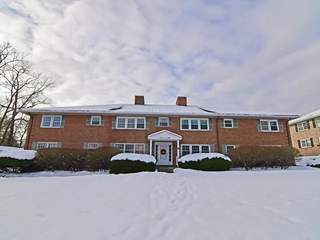 $299,000 | 499 South Prospect Street, Unit 8, Burlington, VT 05401