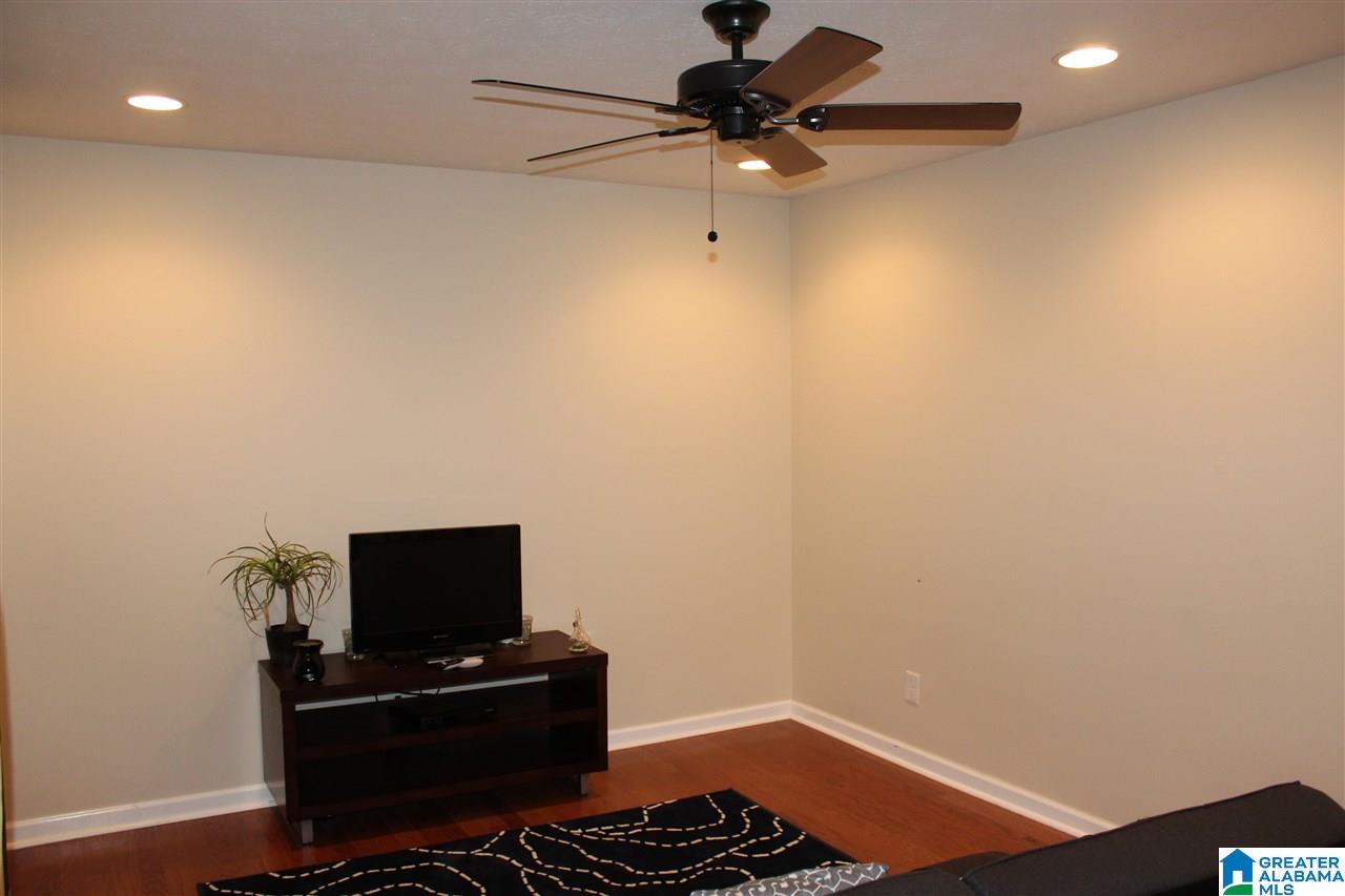 317 Adelaide Street Southwest Jacksonville, AL 36265 - Photo 8 of 28
