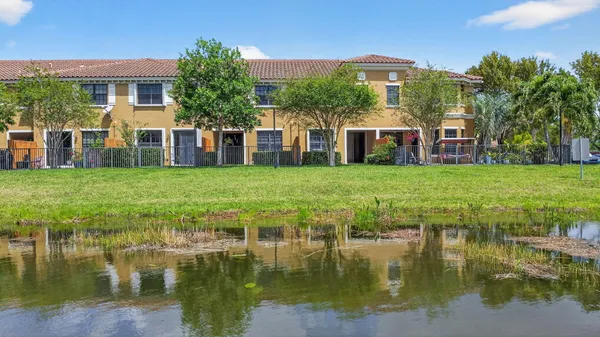 $3,400 | 10457 Wellington Parc Drive, Wellington, FL 33449